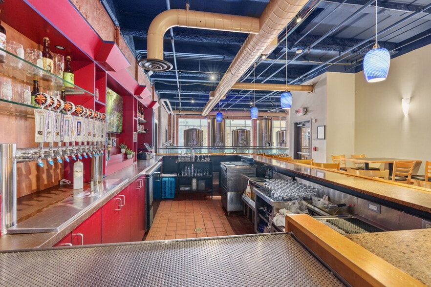 More Photos Of 812-814 W Hamilton St, Allentown Loft Creative Space For Sale