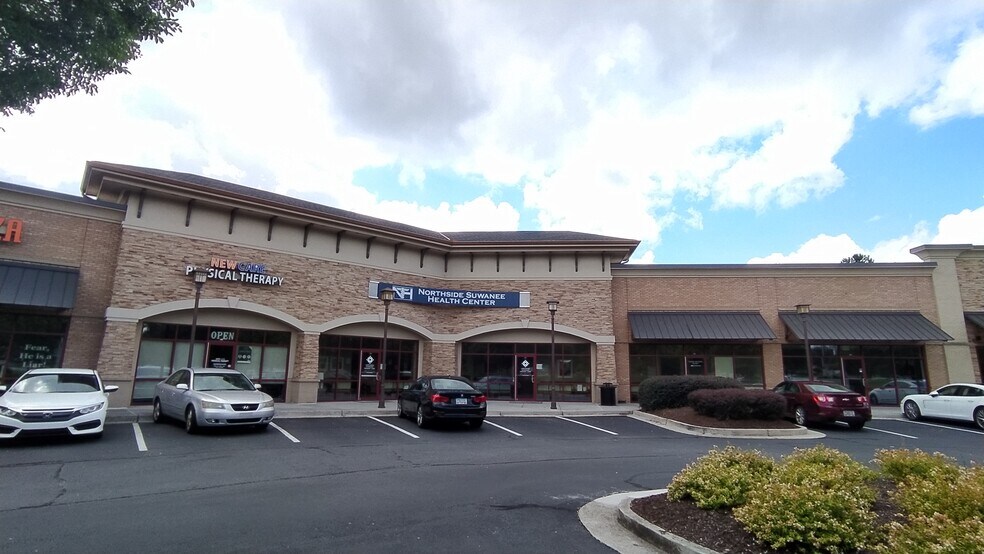 More Photos Of 1120 Peachtree Industrial Blvd, Suwanee General Retail For Lease