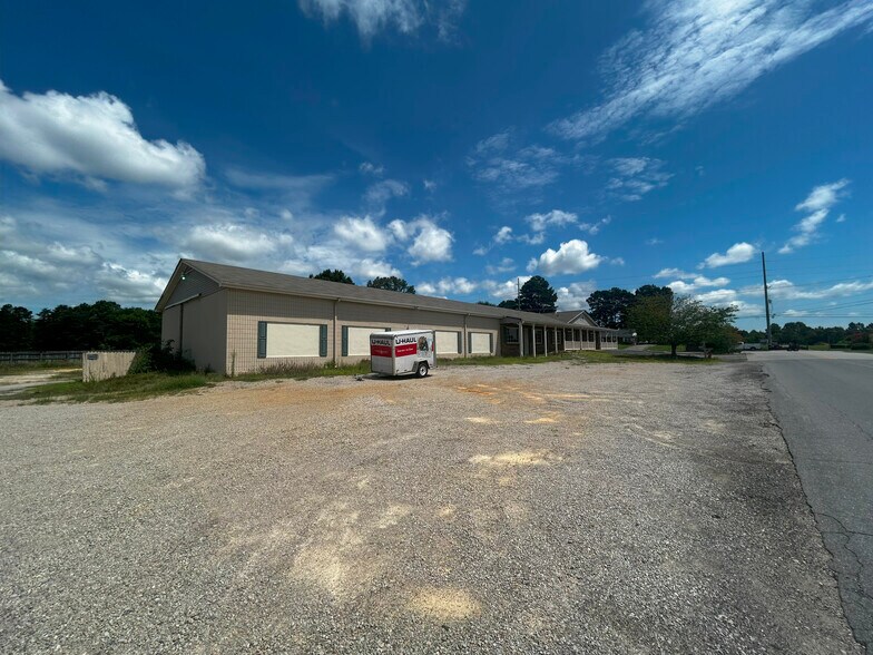 More Photos Of 106 Jeanette Dr, Danville Office For Lease