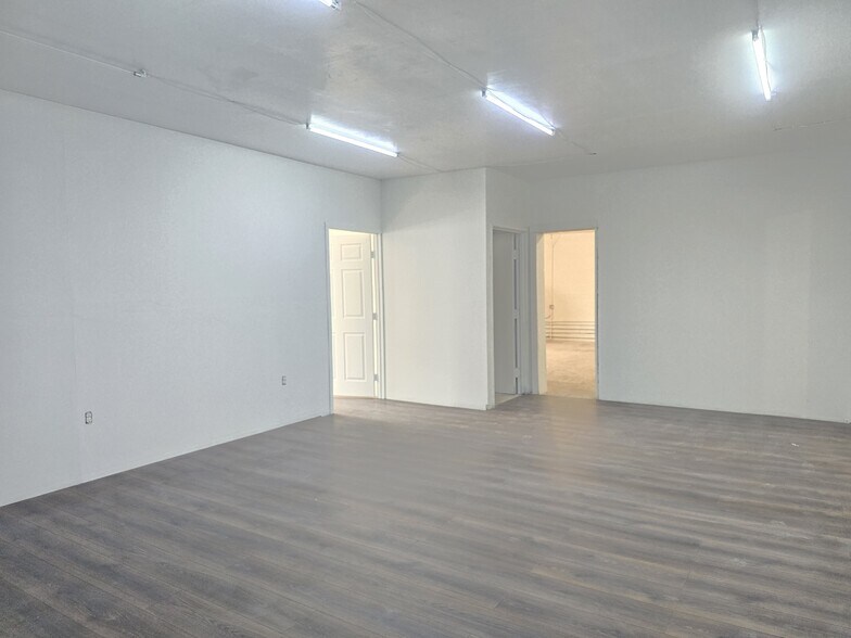 More Photos Of 224 E 2nd St, Calexico Storefront For Lease