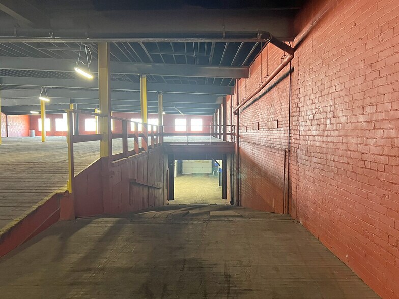 More Photos Of 138 E 12th St, Erie Freestanding For Lease