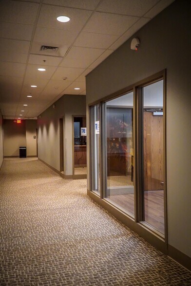 More Photos Of 3021-3041 Orchard Park Rd, Orchard Park Medical For Lease