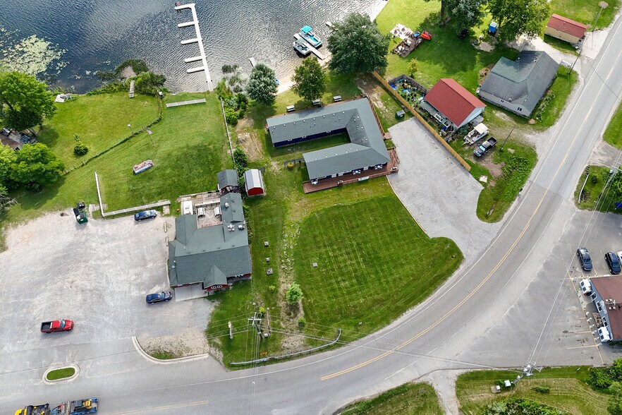 More Photos Of 4998 Main Ext, Long Lake Hospitality For Sale