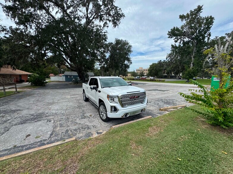 More Photos Of 705 Benton Ave, Brooksville Land For Sale