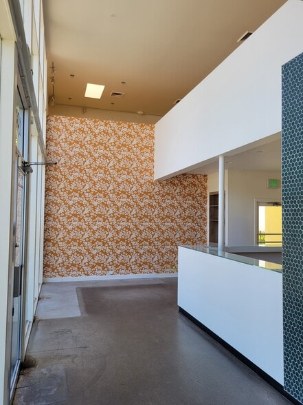 More Photos Of 1919 Mount Diablo Blvd, Walnut Creek Freestanding For Lease