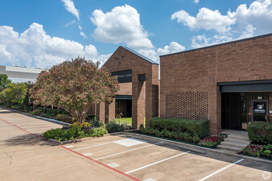 Primary Photo Of , Irving Flex For Sale