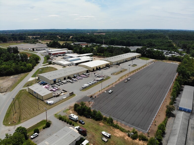 Primary Photo Of 1260 Barkley Rd, Statesville Warehouse For Lease