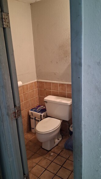 More Photos Of 602 24th St S, Saint Petersburg Unknown For Lease