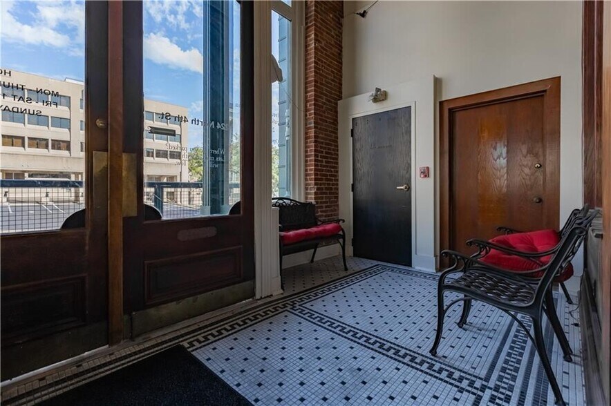 More Photos Of 224 N 4th St, Saint Joseph Office For Lease