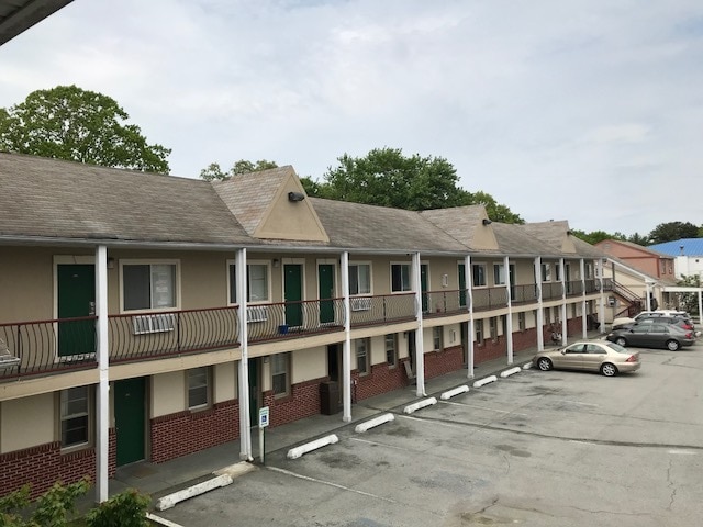 More Photos Of 930 White Horse Pike, Absecon Hotel For Sale