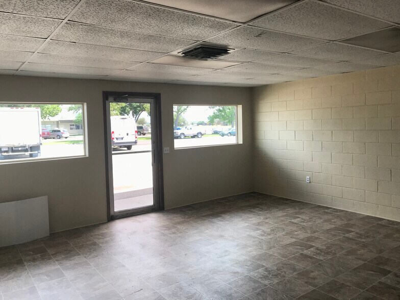 More Photos Of 201 S 15th St, Grand Junction Flex For Lease