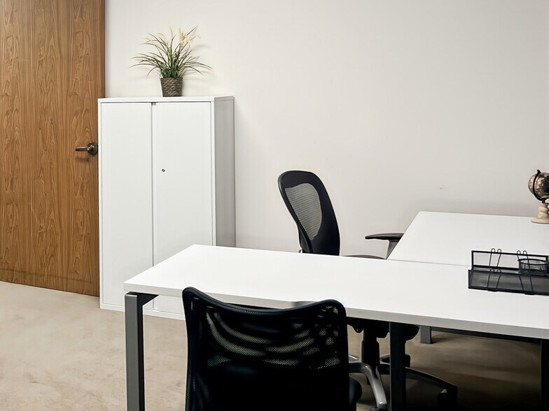 More Photos Of 707 Skokie Blvd, Northbrook Coworking Space