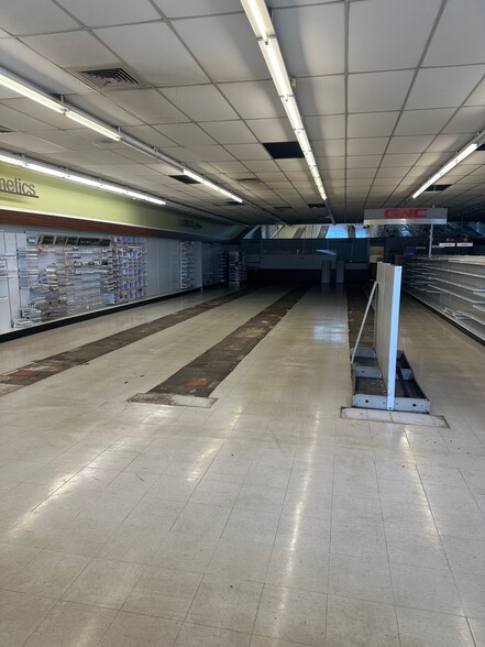 More Photos Of 2315 William St, Buffalo General Retail For Lease