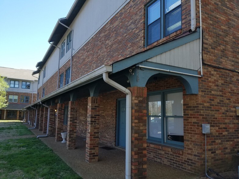 More Photos Of 211 Donelson Pike, Nashville Office For Lease