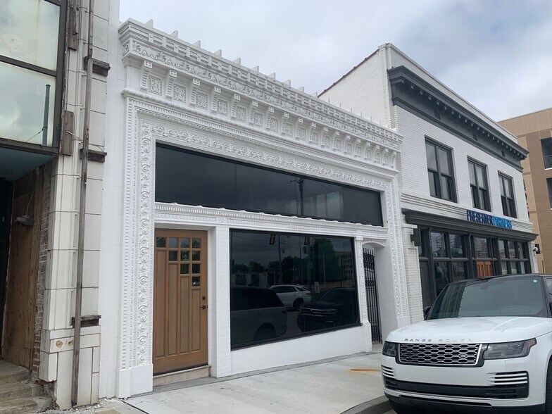 More Photos Of 433 Madison Ave, Memphis General Retail For Sale