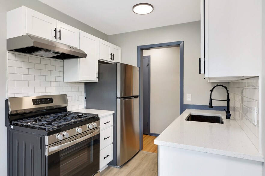 More Photos Of 6141 Nicollet Ave S, Minneapolis Apartments For Sale