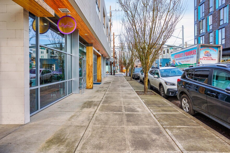 More Photos Of 10-12 NE Shaver St, Portland Apartments For Sale