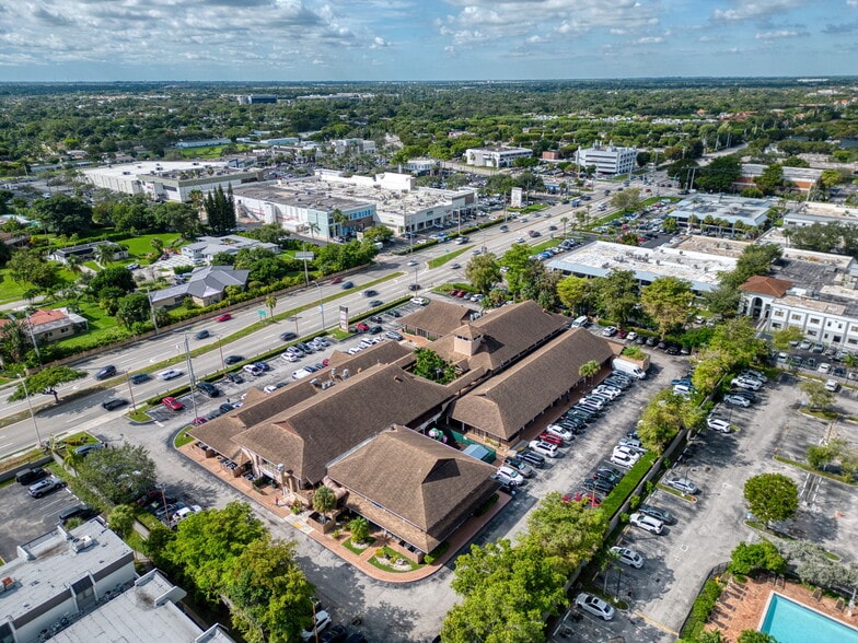 More Photos Of 10471 N Kendall Dr, Miami Storefront Retail Office For Lease