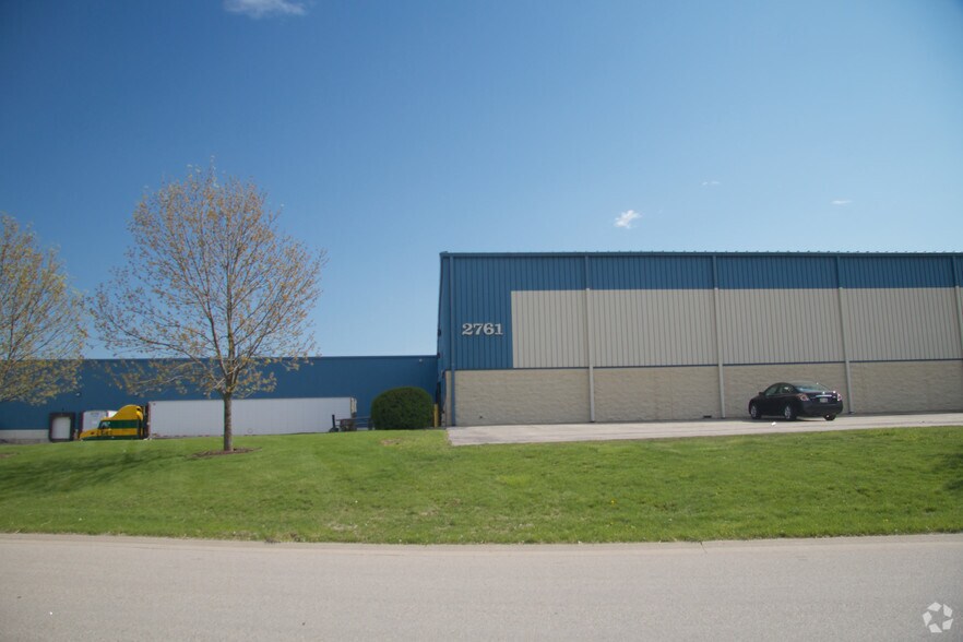 More Photos Of 2761 Buell Dr, East Troy Distribution For Lease