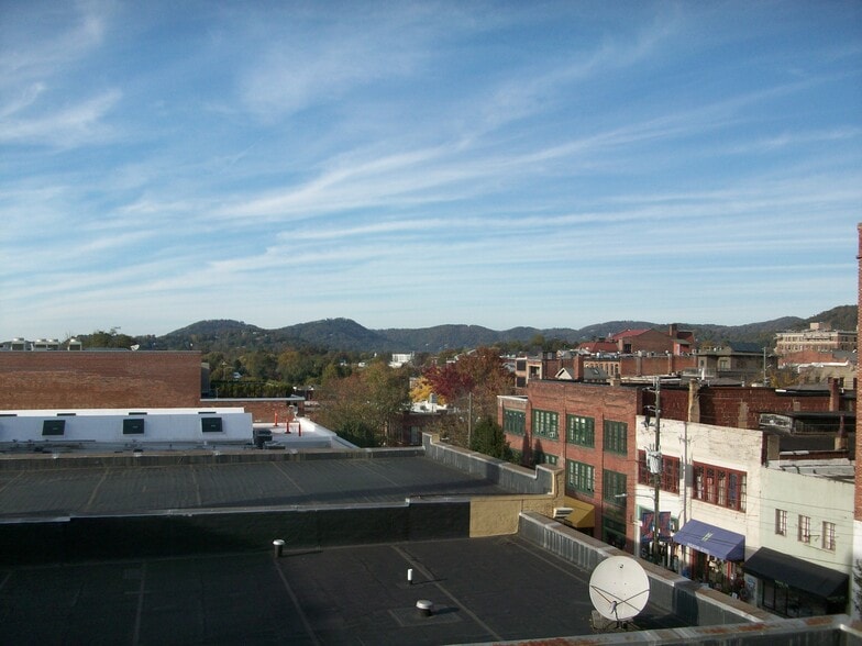 More Photos Of 56 College St, Asheville Office For Lease