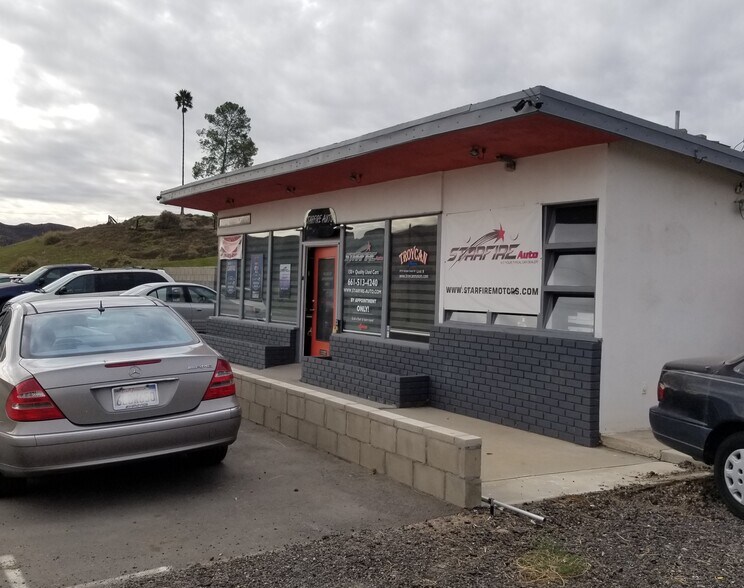 More Photos Of 29753-29757 Bouquet Canyon Rd, Santa Clarita Auto Dealership For Lease