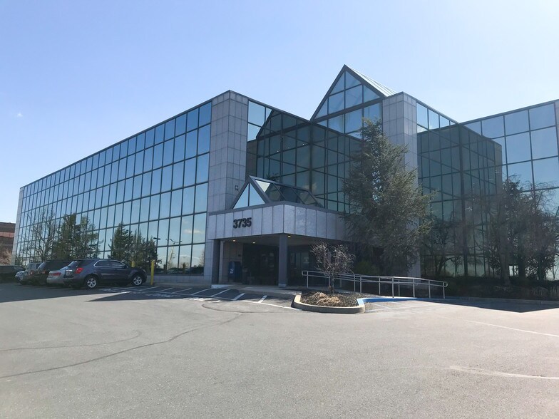 Primary Photo Of 3735 Easton Nazareth Hwy, Easton Medical For Lease