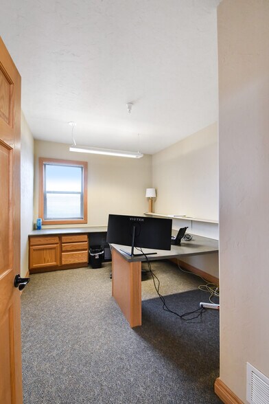 More Photos Of 299 Prairie Dr, Stanley Office For Sale
