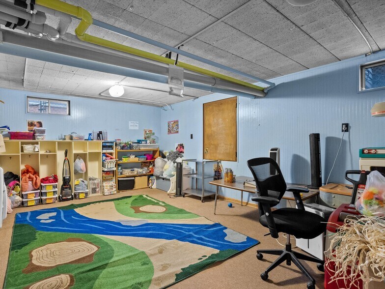 More Photos Of 1017 Laurel St, Marshfield Specialty For Sale