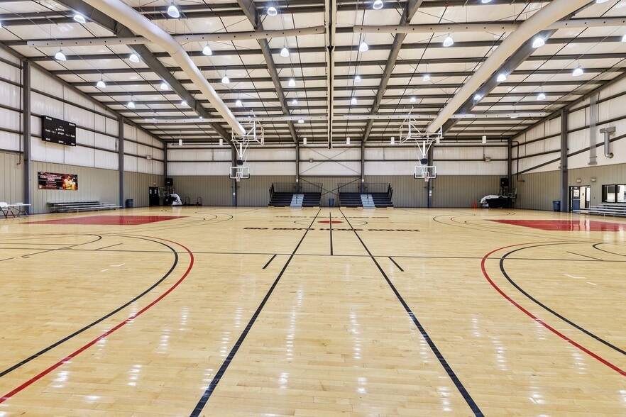 More Photos Of 2206 Westwood Ave, Richmond Sports And Entertainment For Sale