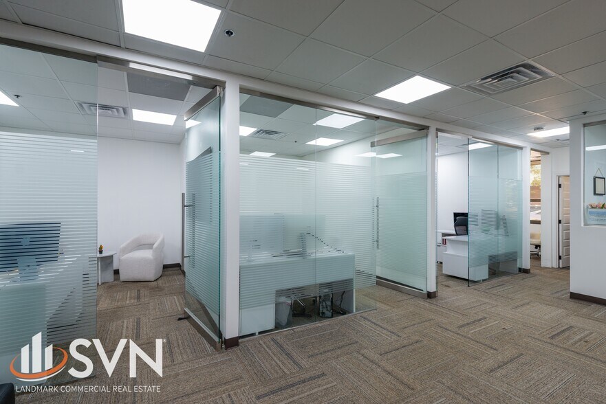 More Photos Of 1425 N McLean Blvd, Elgin Medical For Sale