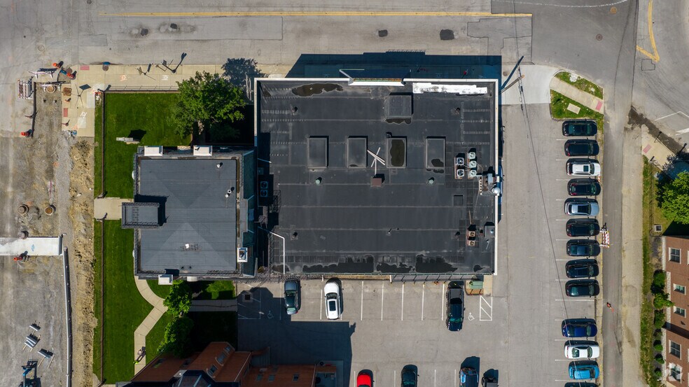 More Photos Of 620 E Broad St, Columbus Office For Sale