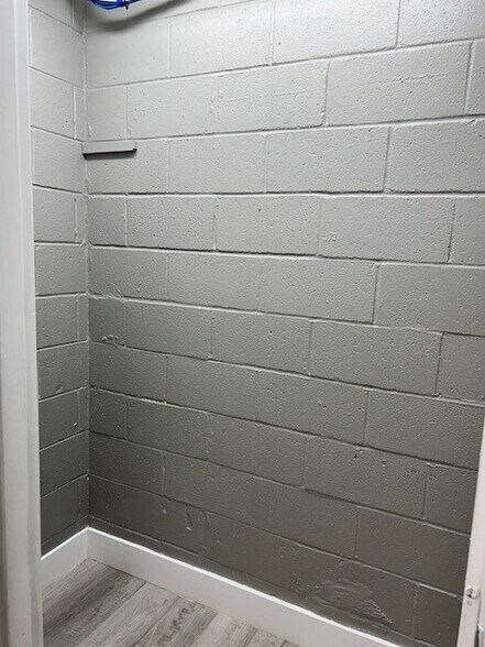 More Photos Of 140 Empire Ave, Modesto Warehouse For Lease