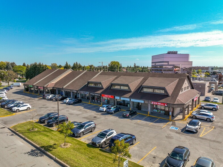 More Photos Of 100-120 Rue du Barry, Kirkland Restaurant For Lease