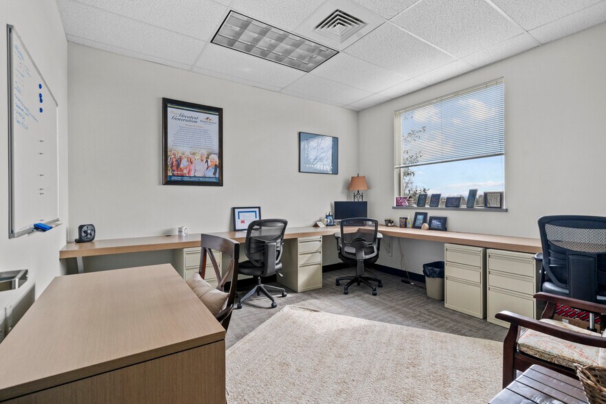 More Photos Of 675 Orchard Heights Rd, Salem Medical For Sale