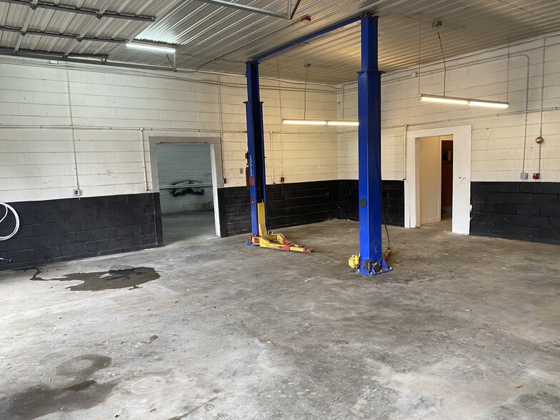 More Photos Of 190 Church Circle Ln, Bunnlevel Auto Salvage Facility For Sale