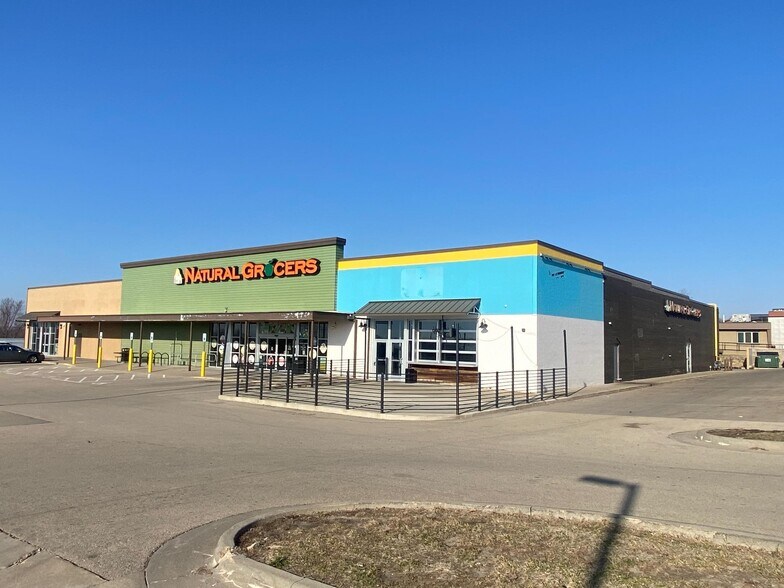 Primary Photo Of 3333 Asbury Rd, Dubuque Freestanding For Lease