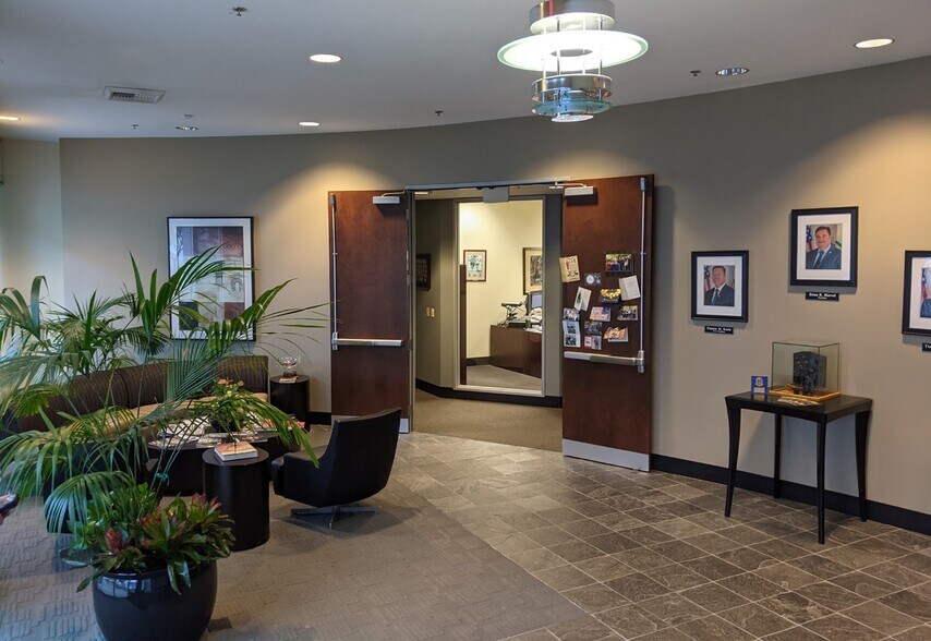 More Photos Of 4010 Truxel Rd, Sacramento Medical For Lease