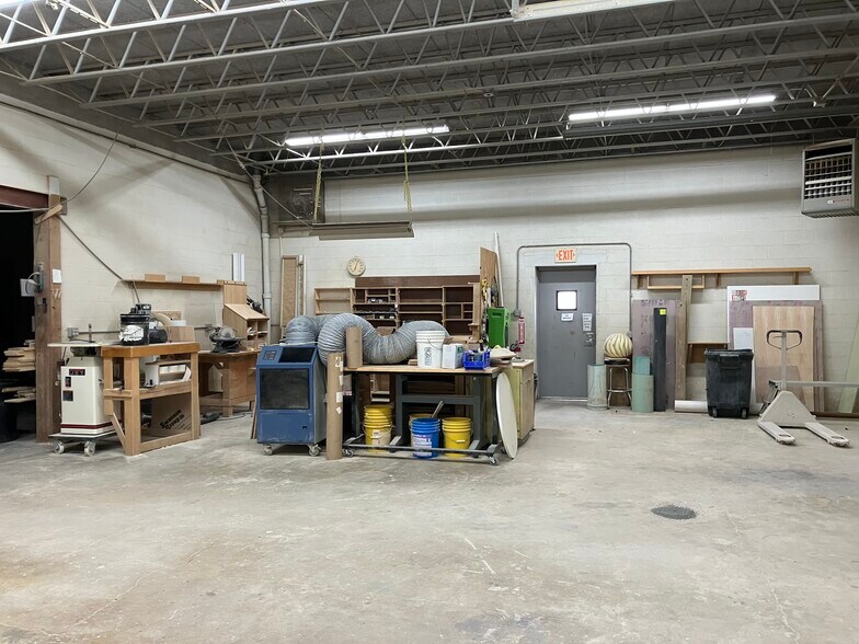 More Photos Of 173 Sassafras St, Millington Cement Gravel Plant For Sale