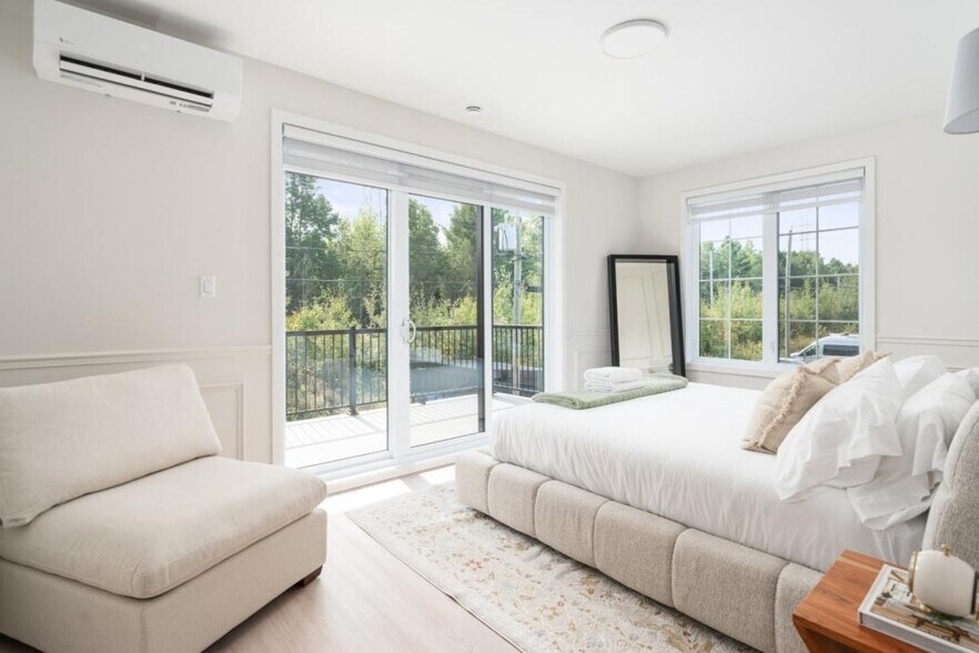 More Photos Of 13575 Rue Du Médoc, Mirabel Apartments For Sale