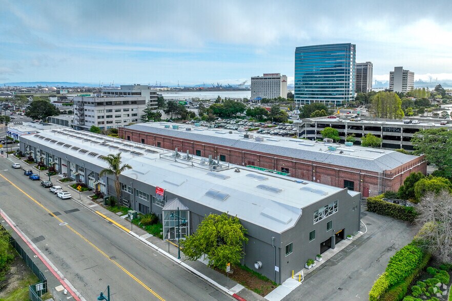 More Photos Of 6101 Christie Ave, Emeryville Research And Development For Lease