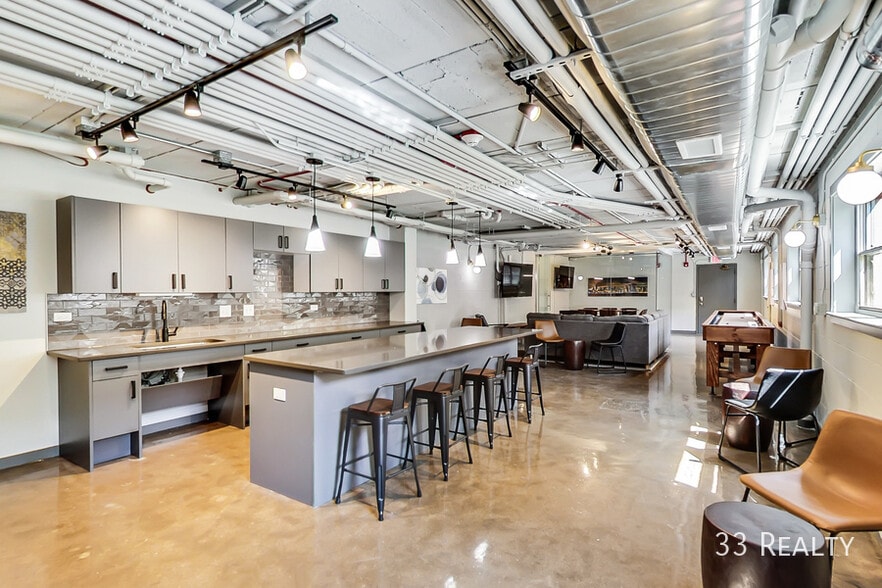 More Photos Of 501-551 W Euclid Ave, Arlington Heights Apartments For Sale