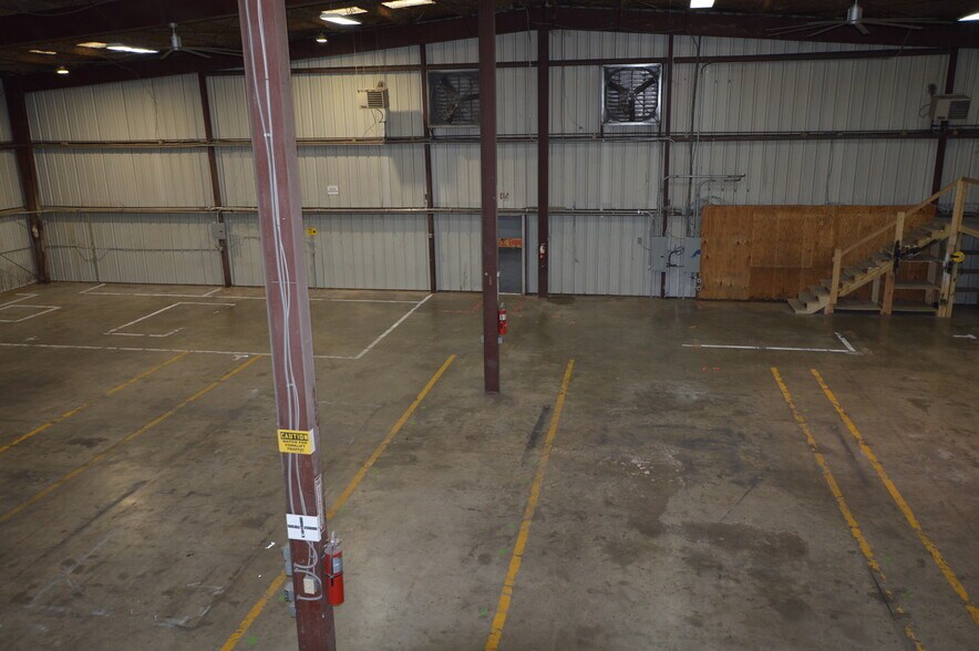 More Photos Of 4951 Grisham Dr, Rowlett Manufacturing For Lease