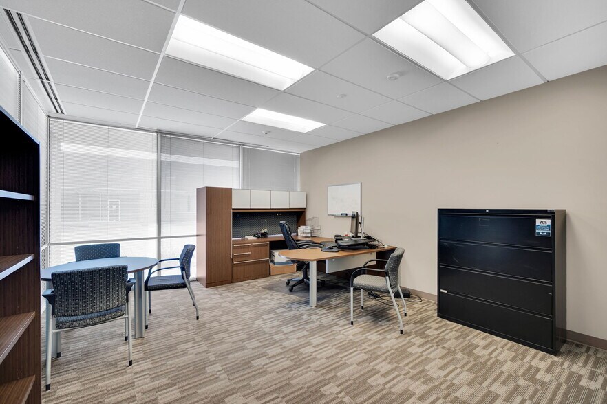 More Photos Of 1620 Valwood Pky, Carrollton Research And Development For Sale