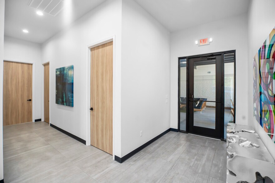 More Photos Of 2001 Tulane Dr, Lufkin Medical For Sale