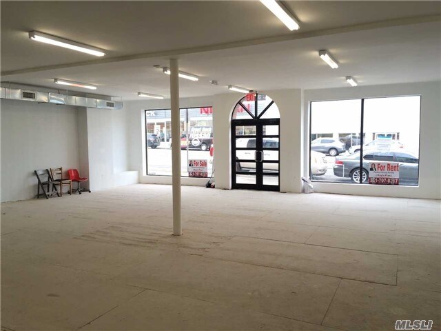 More Photos Of 251 Northern Blvd, Great Neck Storefront Retail Office For Sale