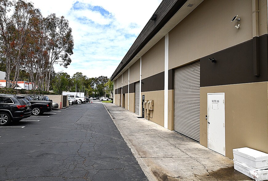 More Photos Of 23152 Verdugo Dr, Laguna Hills Office For Sale
