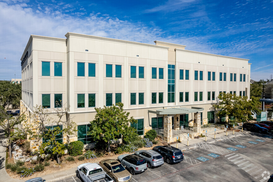 Primary Photo Of 150 E Sonterra Blvd, San Antonio Medical For Lease