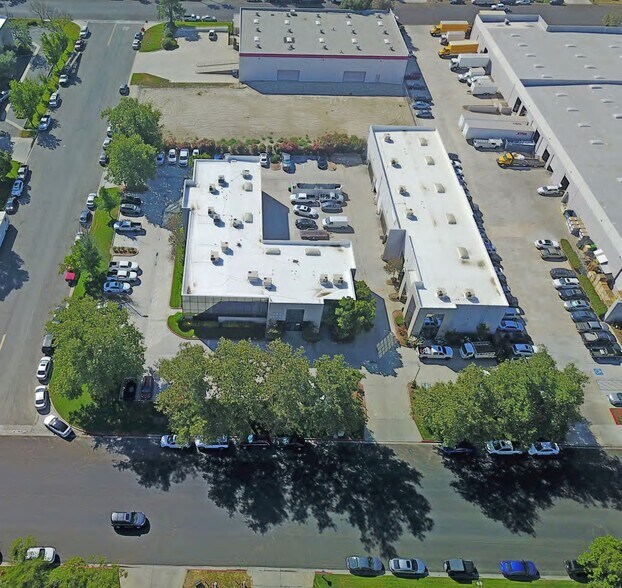 More Photos Of 42217 Rio Nedo, Temecula Warehouse For Lease