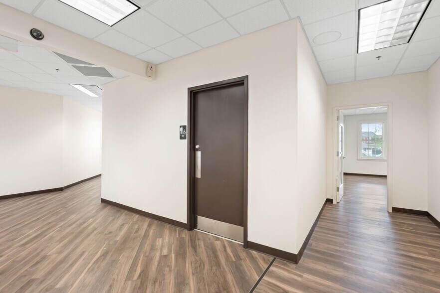 More Photos Of 112 Long Hollow Pike, Goodlettsville Office For Lease