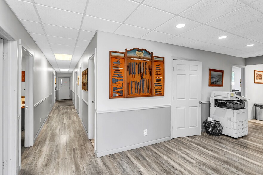 More Photos Of 79 Mainline Dr, Westfield Industrial For Lease